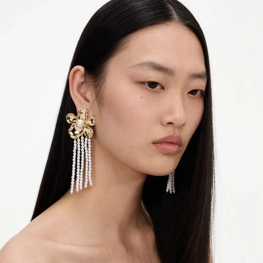 Gold Flower Pearl Dangle Earrings Gold Flower Pearl Dangle Earrings