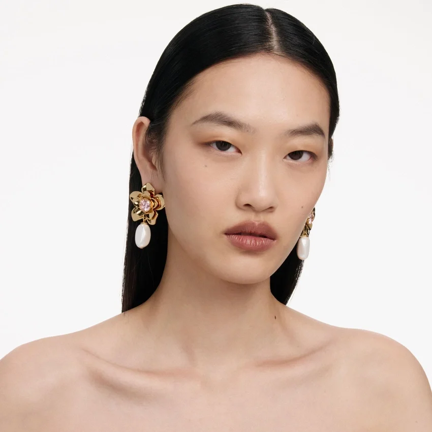 Gold Flower Pink Crystal Earrings Gold Flower Pink Crystal Earrings