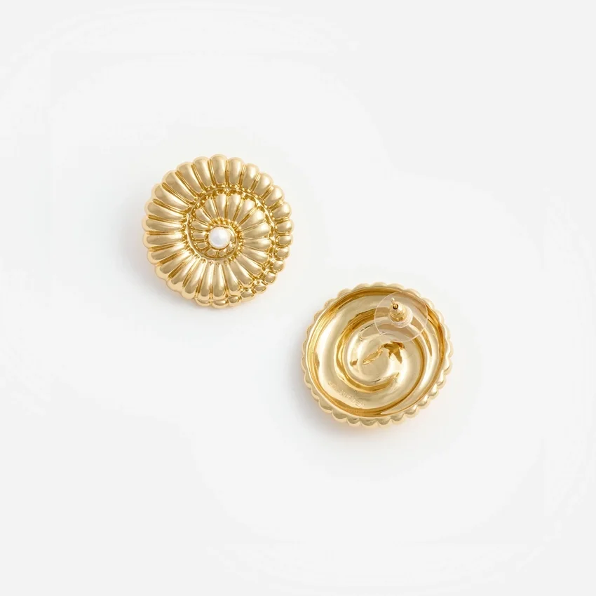 Gold Pearl Shell Earrings Gold Pearl Shell Earrings