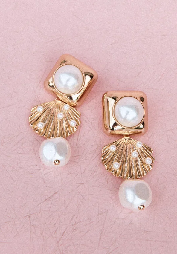 Gold Pearl Shell Earrings Gold Pearl Shell Earrings