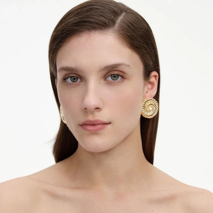 Gold Pearl Shell Earrings Gold Pearl Shell Earrings