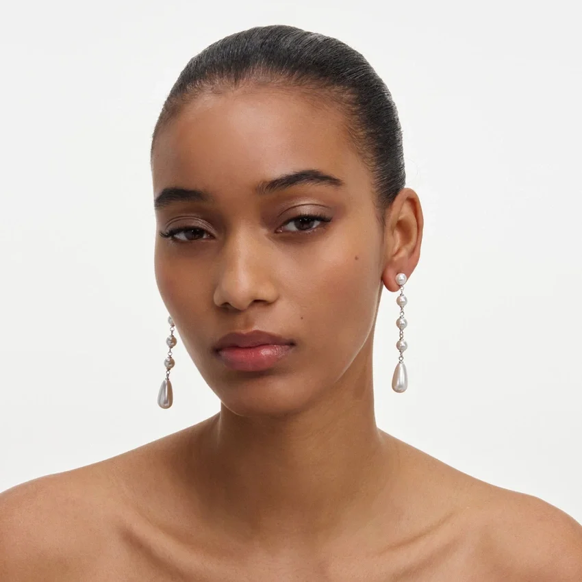 Pearl Droplet Earrings Pearl Droplet Earrings