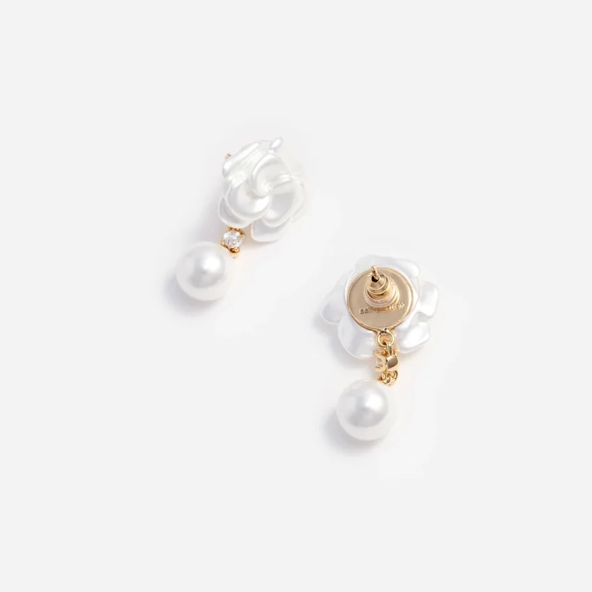 Pearl Flower Earrings Pearl Flower Earrings